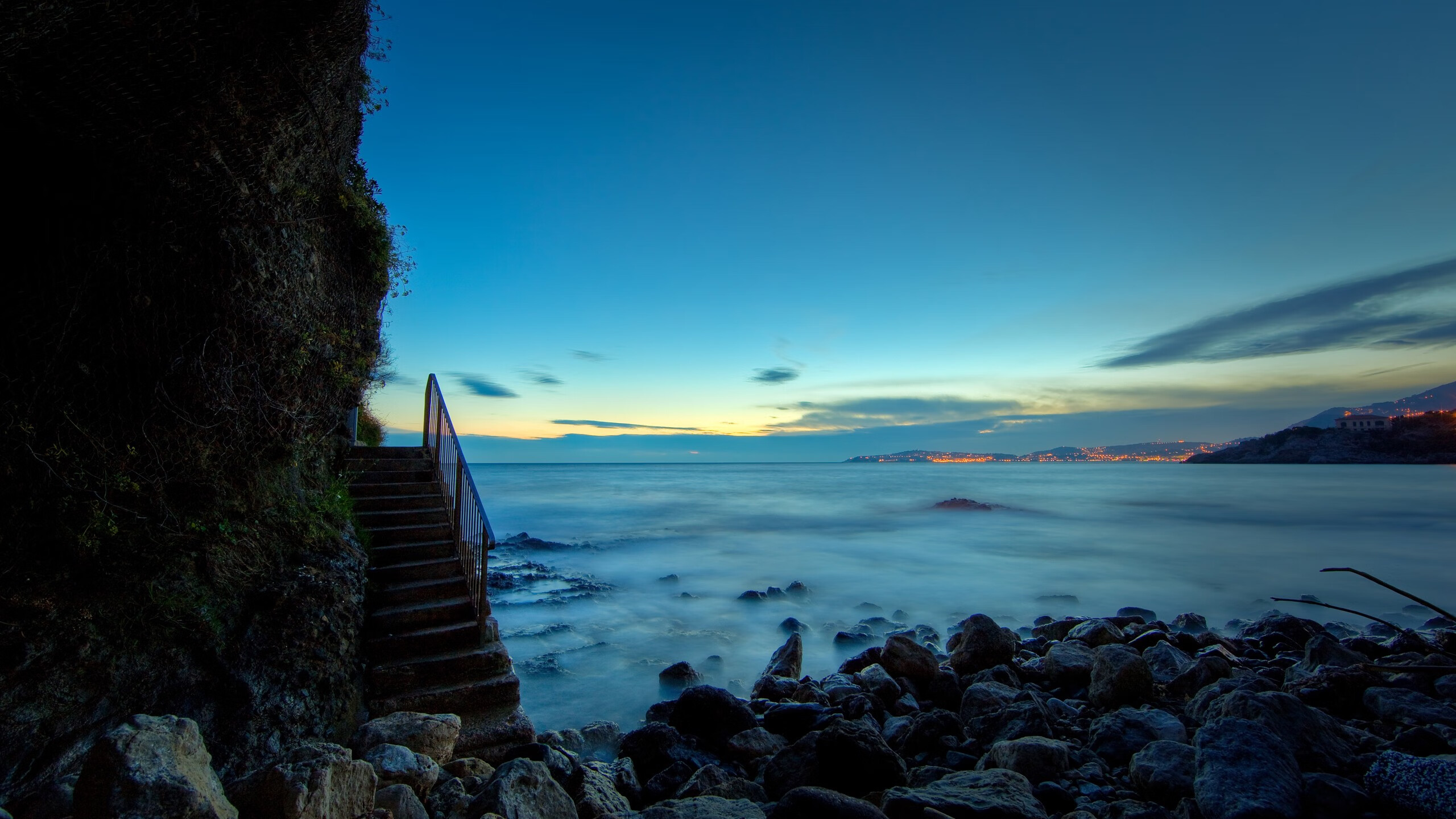 “赛场花絮:运动员的场下趣味生活”,比赛场上的运动员