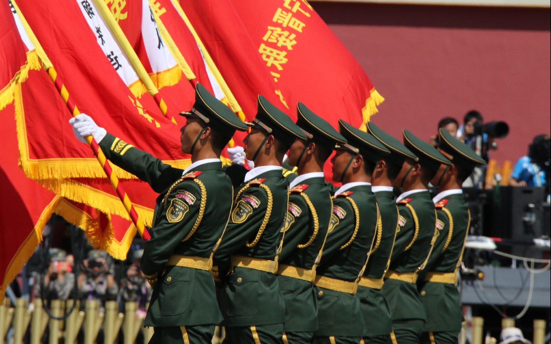 爱游戏-实力对比悬殊，球队在场上展现出色默契，球队哪个厉害