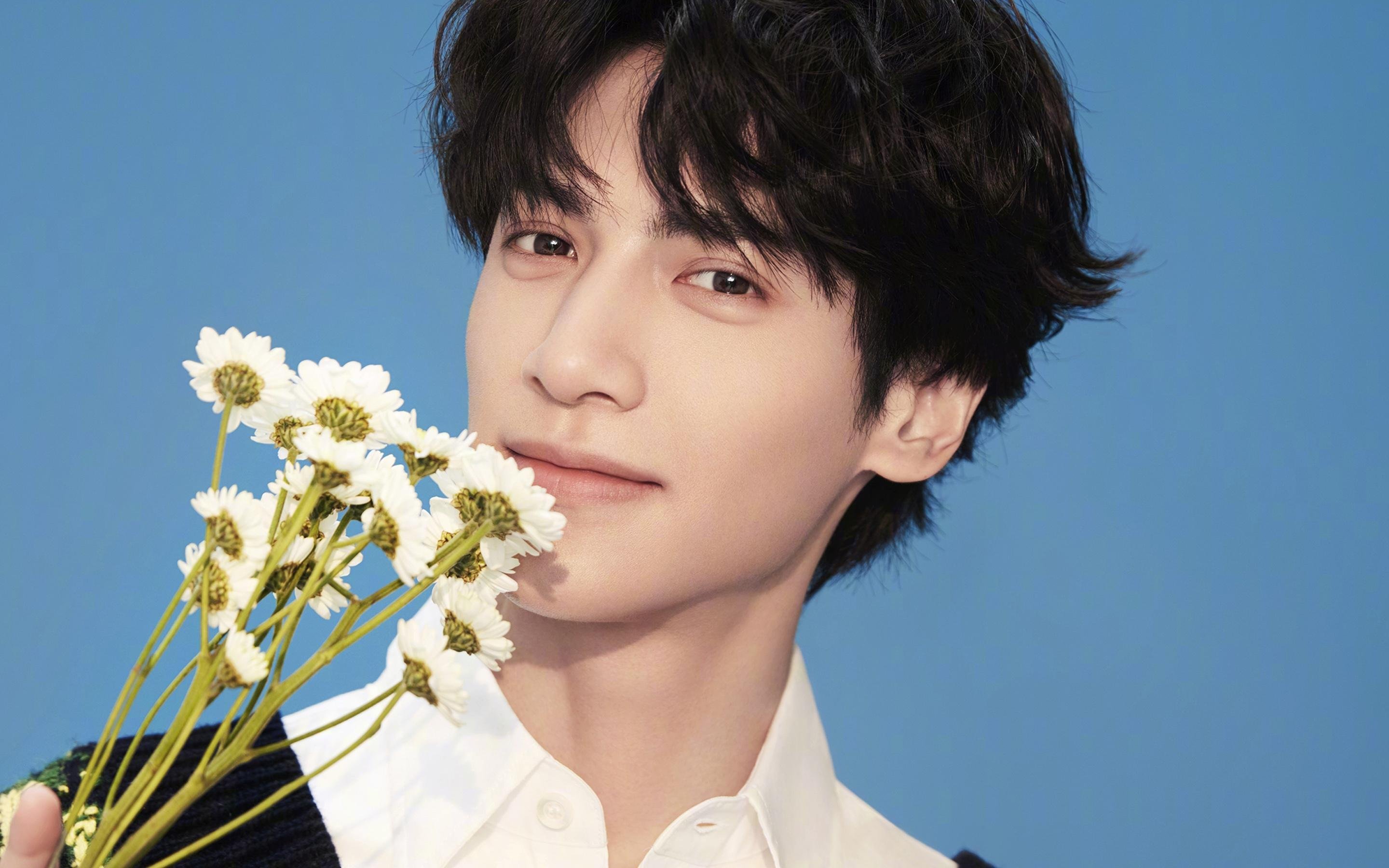 AYX体育-葡萄牙体育中场球员创造多次关键机会，葡萄牙队中锋