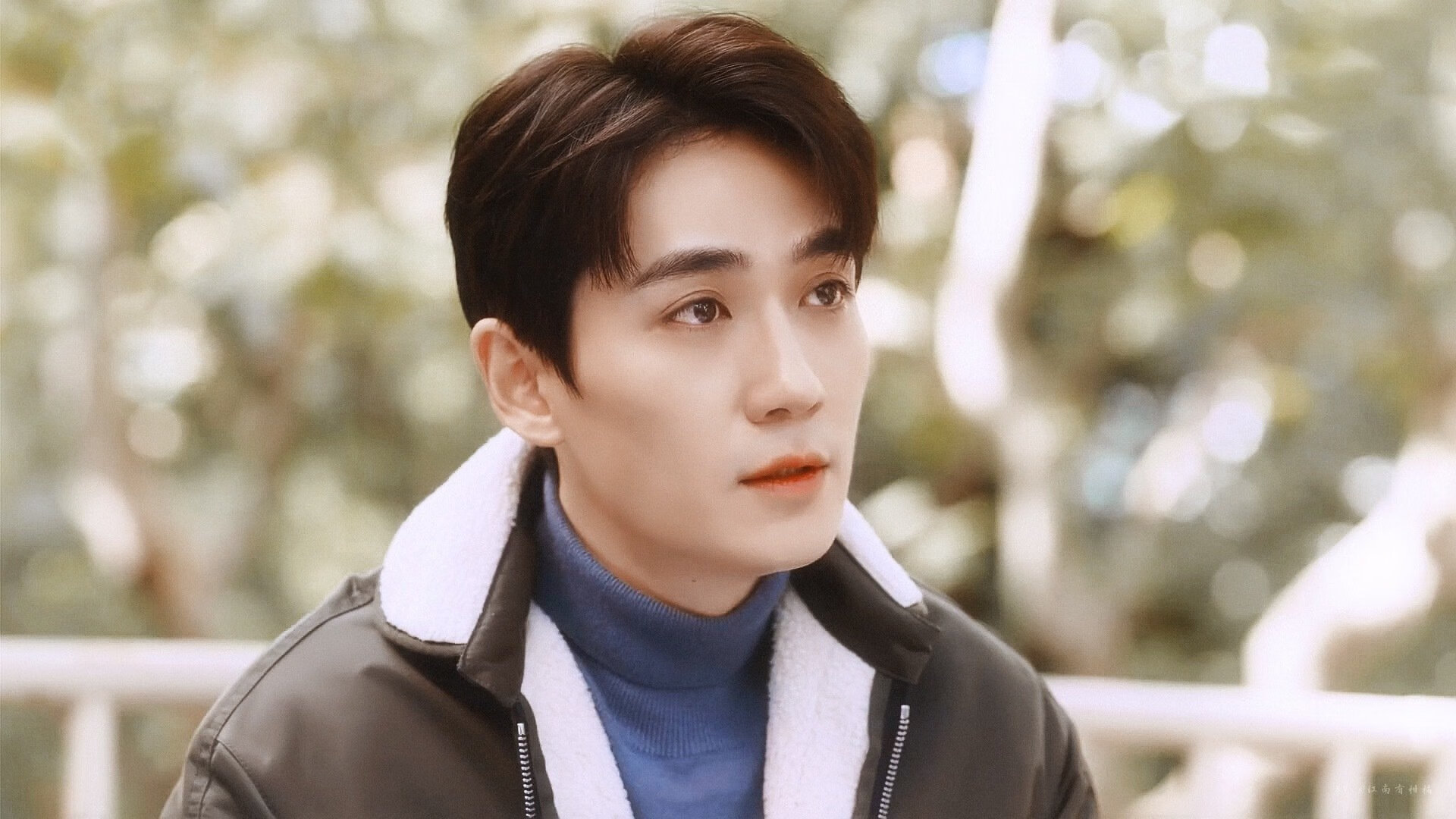 世界青少年水上运动节在青岛精彩上演，激发运动热情，青岛市水上运动训练基地